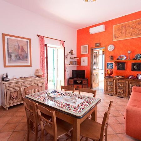 Il Pesce E Il Geco Apartamento Lípara Exterior foto