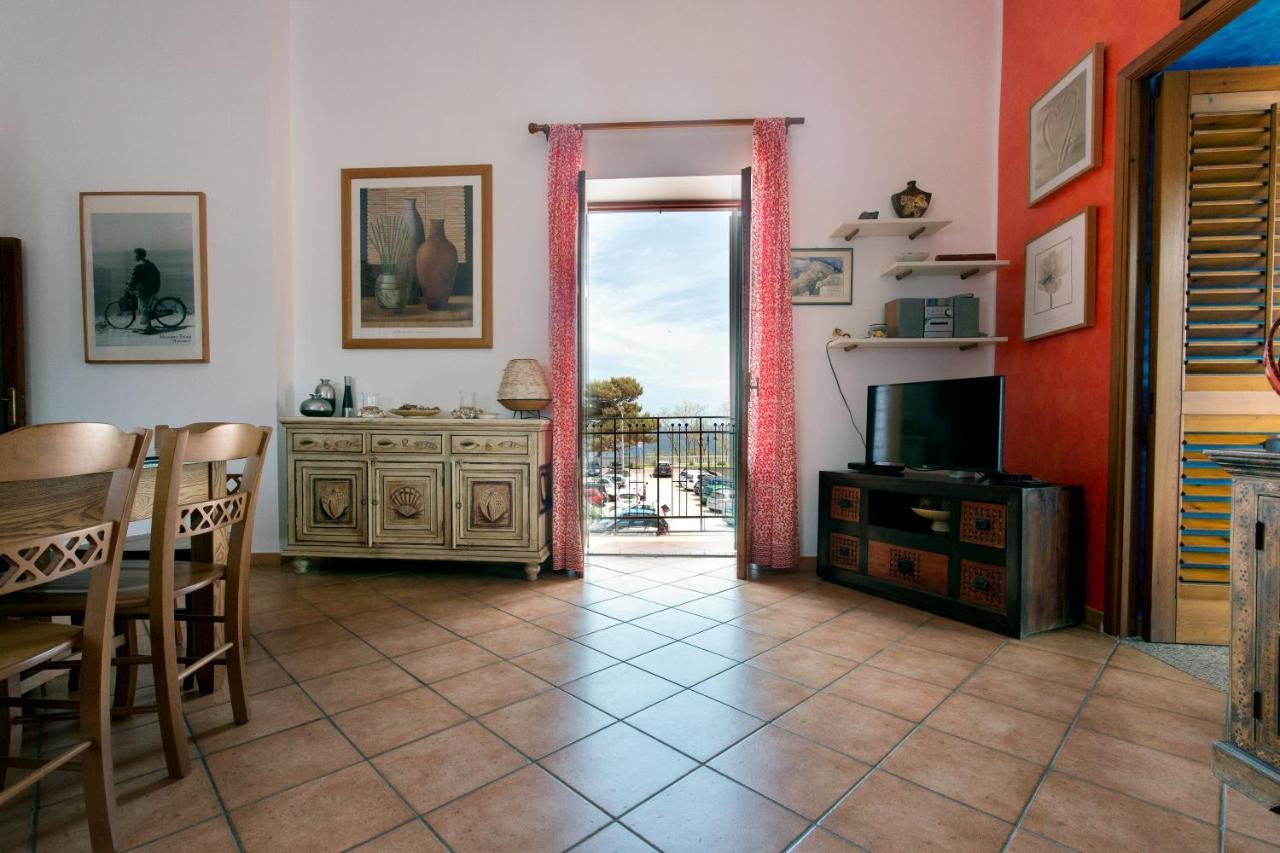 Il Pesce E Il Geco Apartamento Lípara Exterior foto